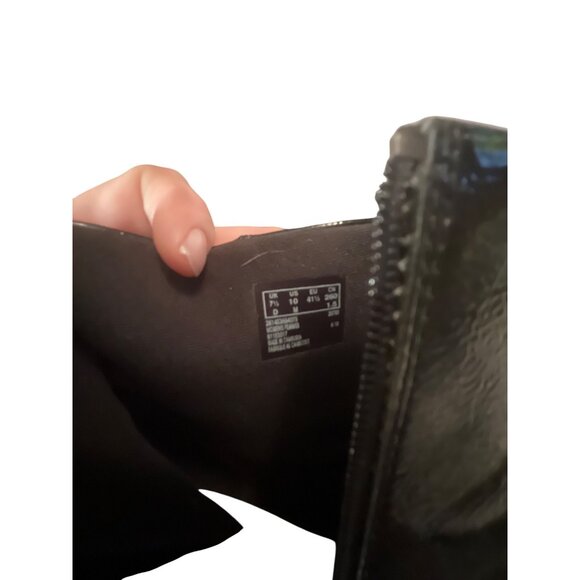 Clarks Black Leather Ankle Boots With Chunky Heels & Side Zipper Closure For Wom - Picture 7 of 7